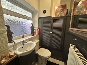 Photo 16- click for photo gallery